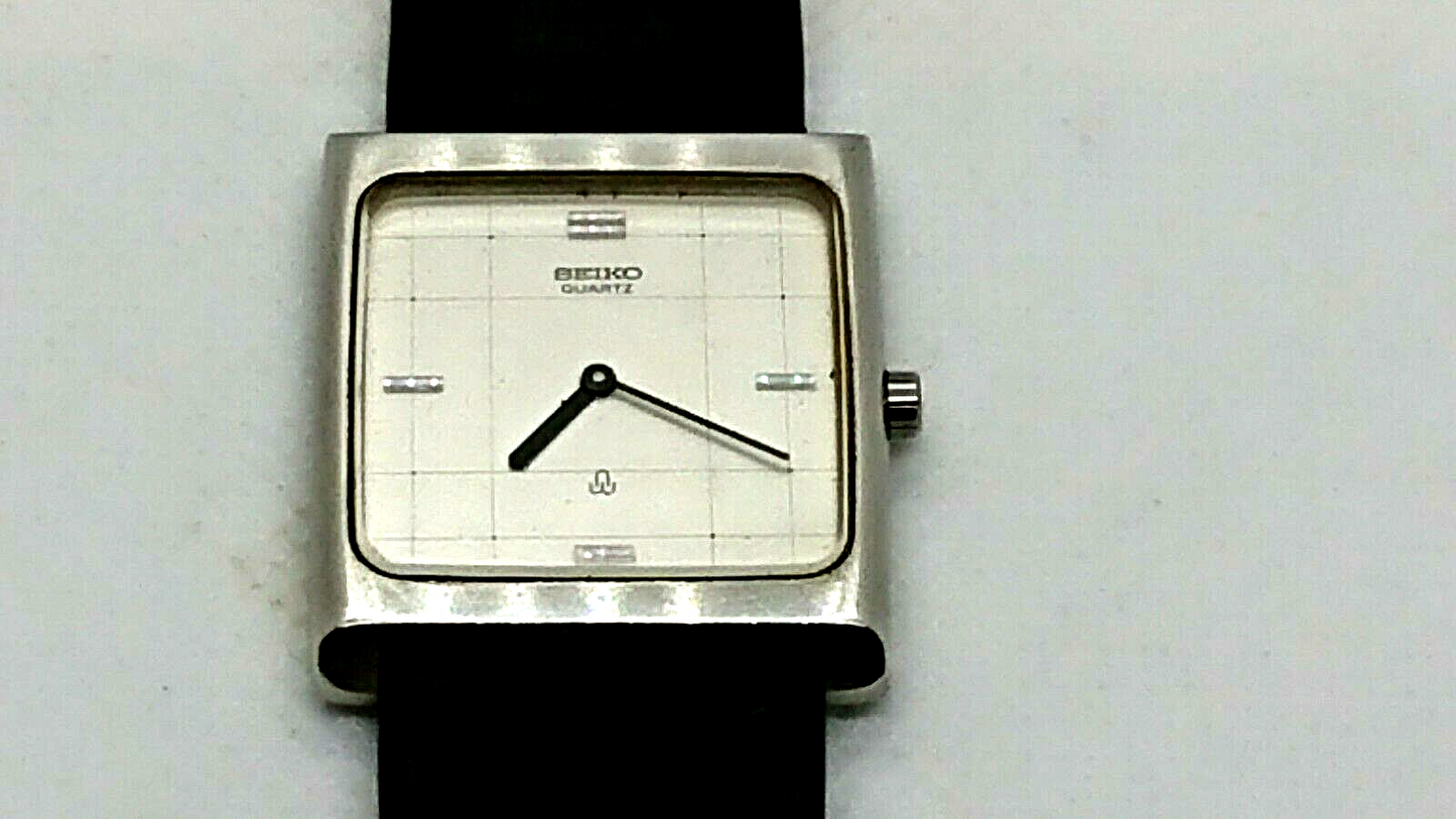 Vintage Seiko Chario Men's Quartz Wrist Watch Used in Japan
