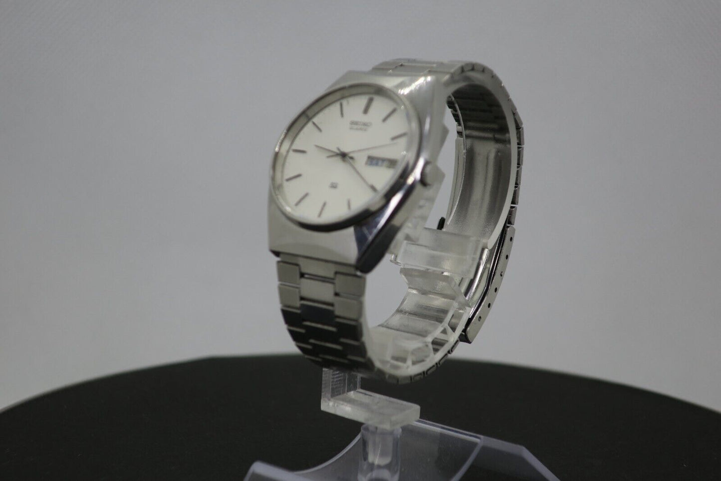 Vintage Rare Seiko Watch Type-II 7123-7080 Quartz Mens Used in Japan