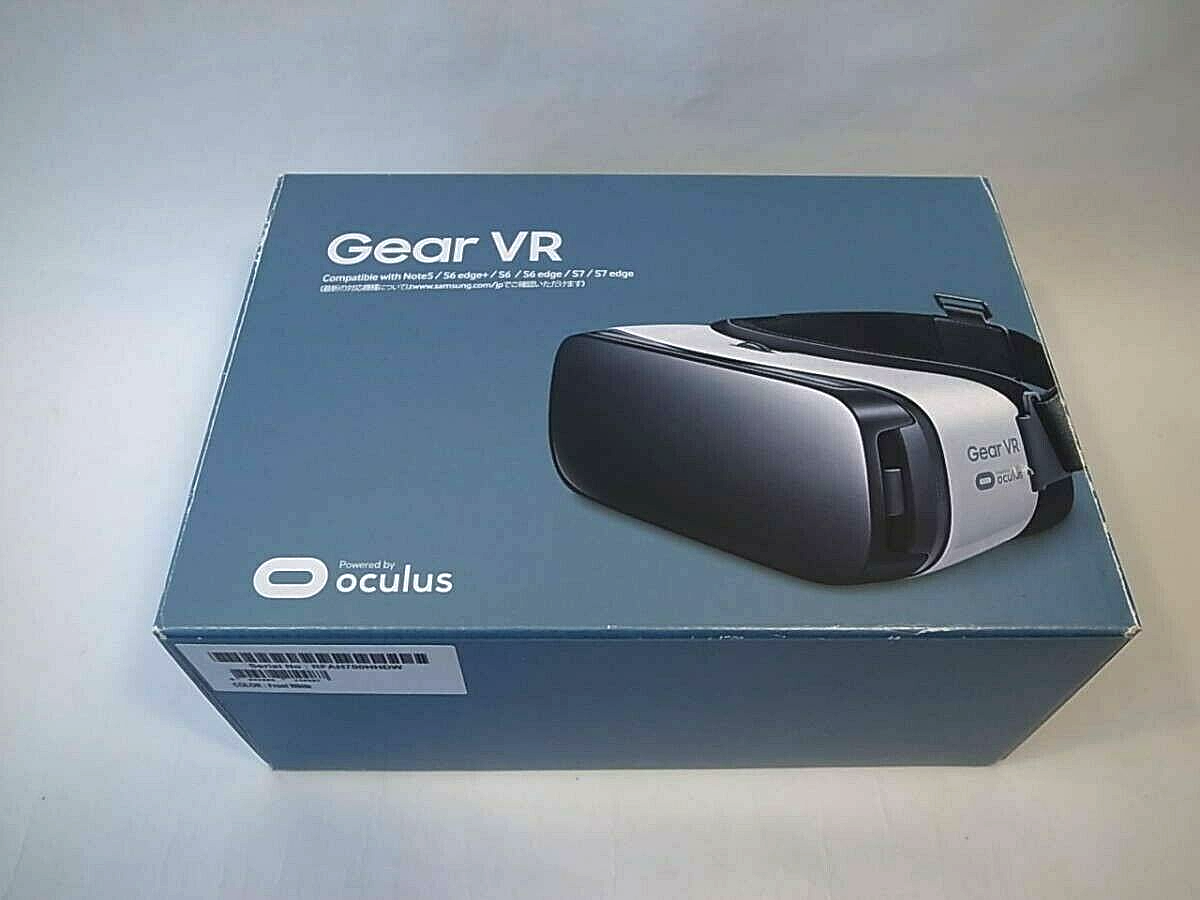 Samsung SM-R322NZWAXAR Gear VR Headset - Frost White Used in Japan