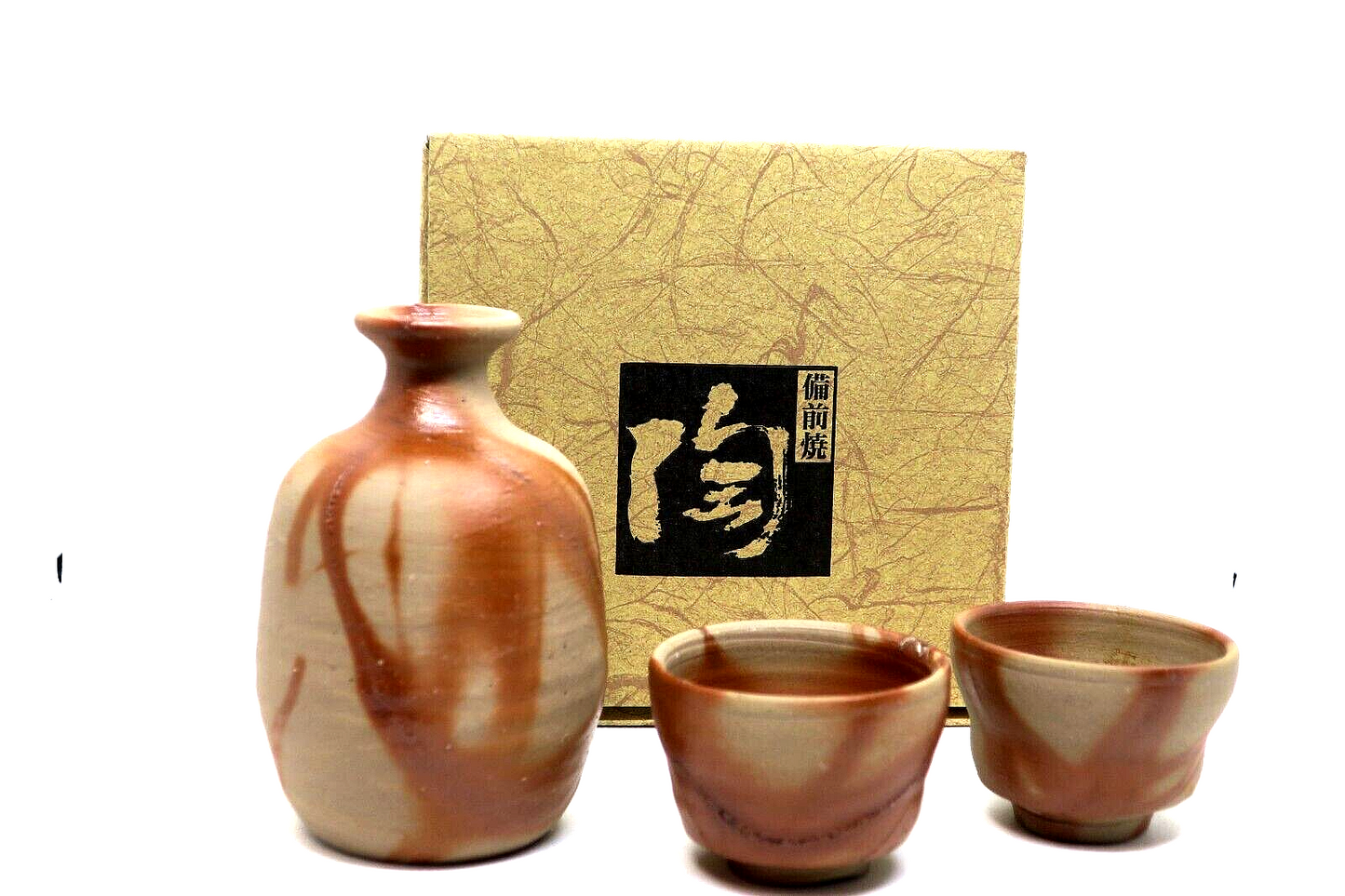 Japanese tokkuri sake bottle and sake cups set Bizen ware From Japan