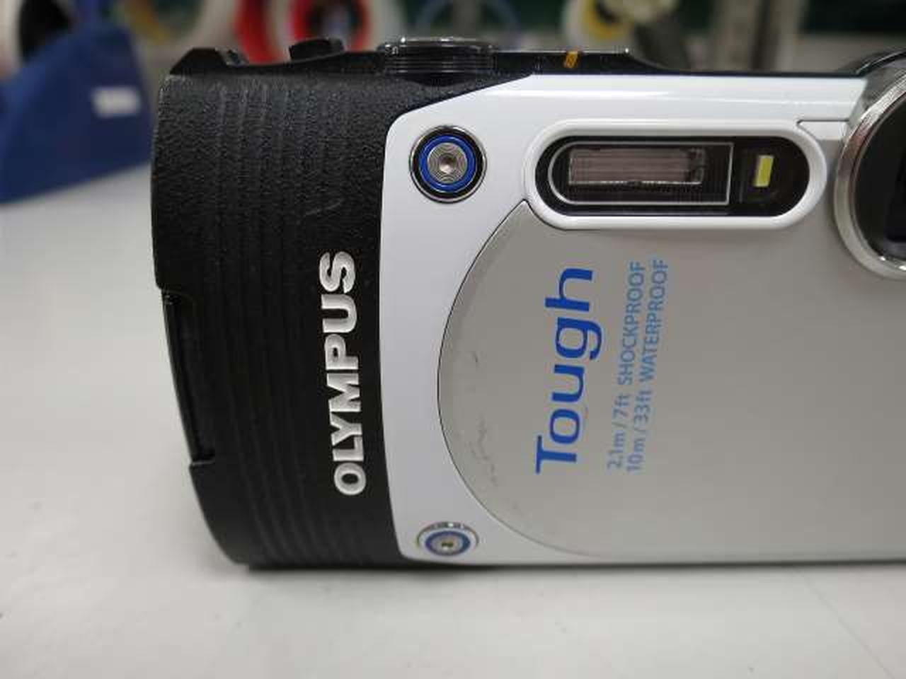 Olympus Digital camera Model number: TG-850 Used in Japan F/S