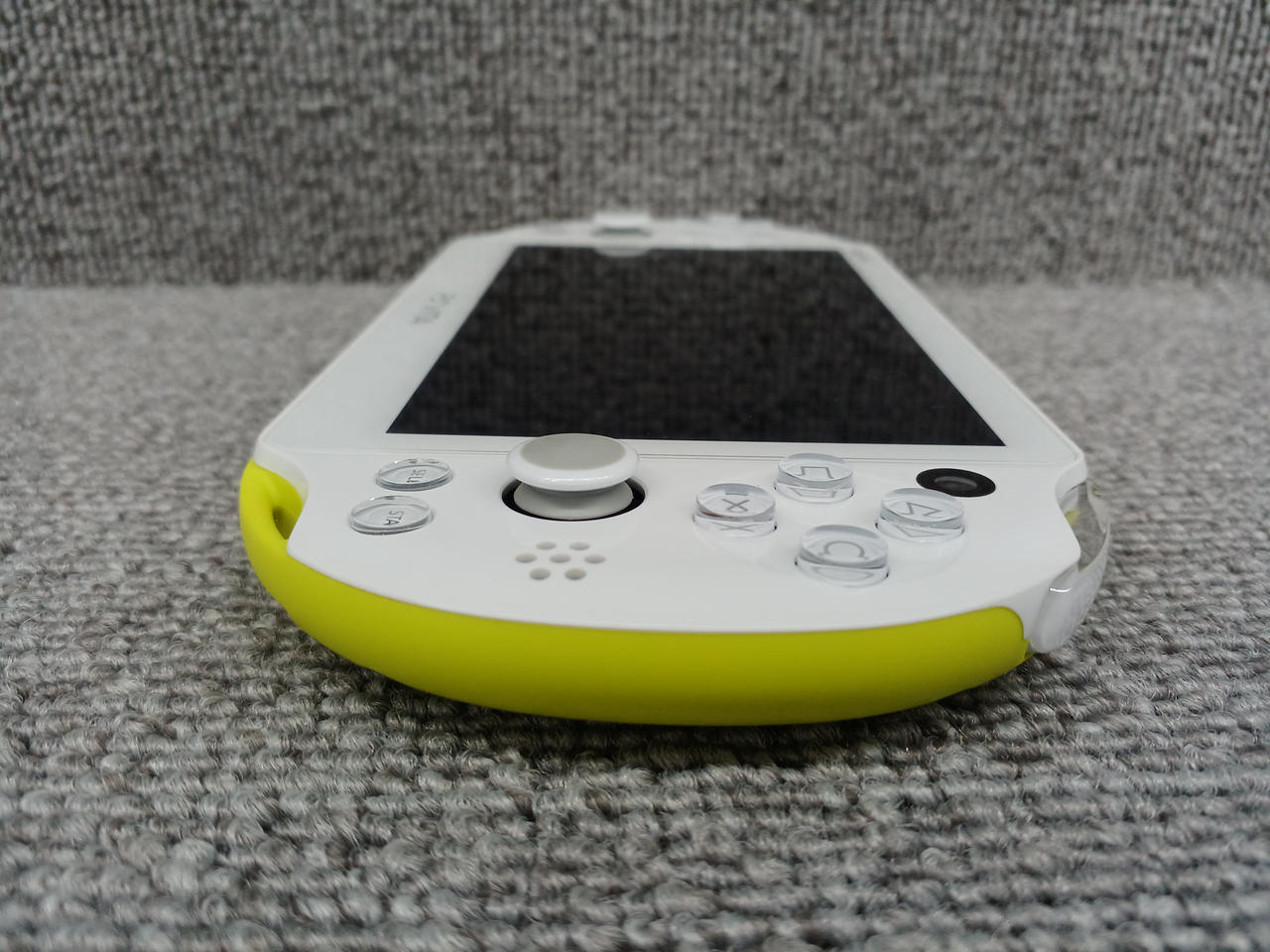 Sony PS VITA main unit PCH-2000 Used in Japan