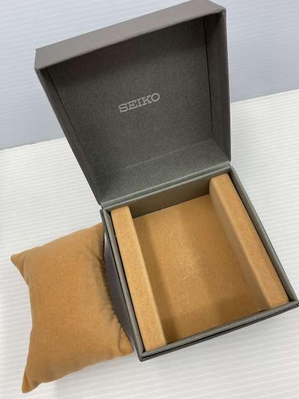 Seiko Watch Solar Chronograph V175-0FA0 Used in Japan F/S