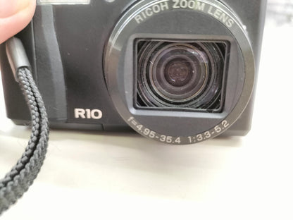 Ricoh Digital Camera Model number: R10 Used in Japan F/S