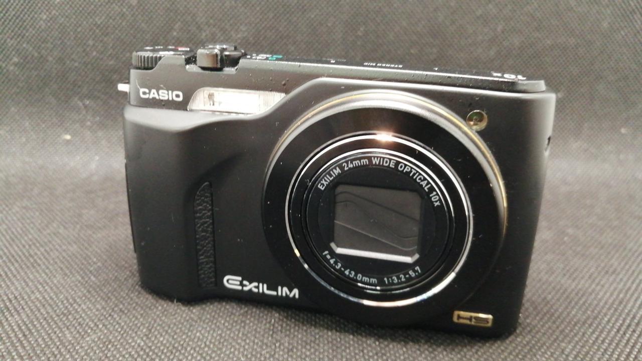 Casio Digital Camera Model number: EX-FH100 Used in Japan F/S