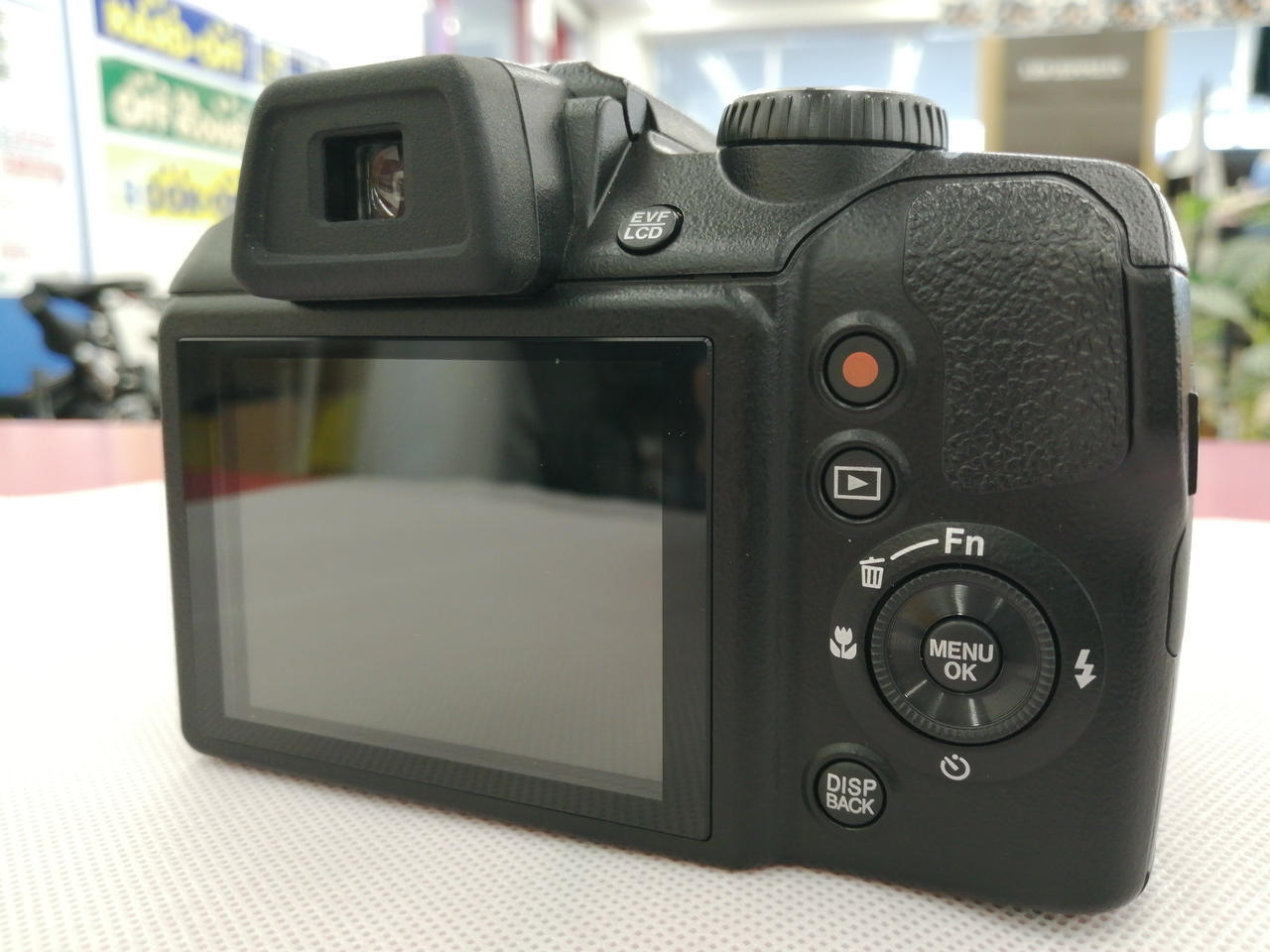 Fujifilm Digital Camera Model number: FINEPIX S9800 Used in Japan F/S