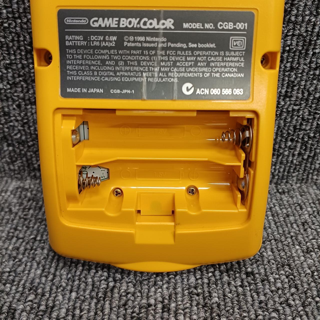 Nintendo Game Boy Color CGB-001 Yellow w/box Used in Japan F/S