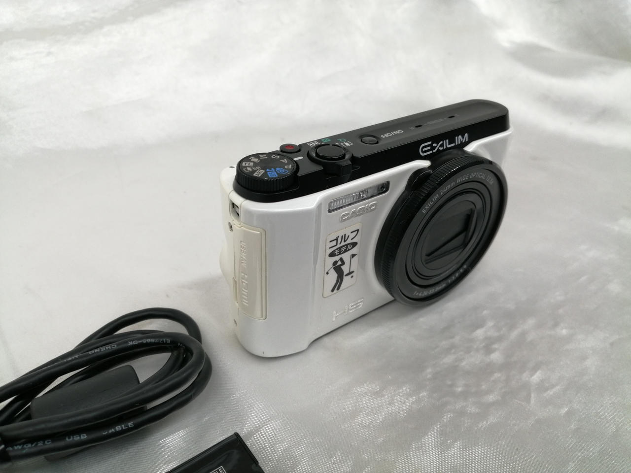 Casio Digital Camera Model number: EX-FC400S Used in Japan F/S