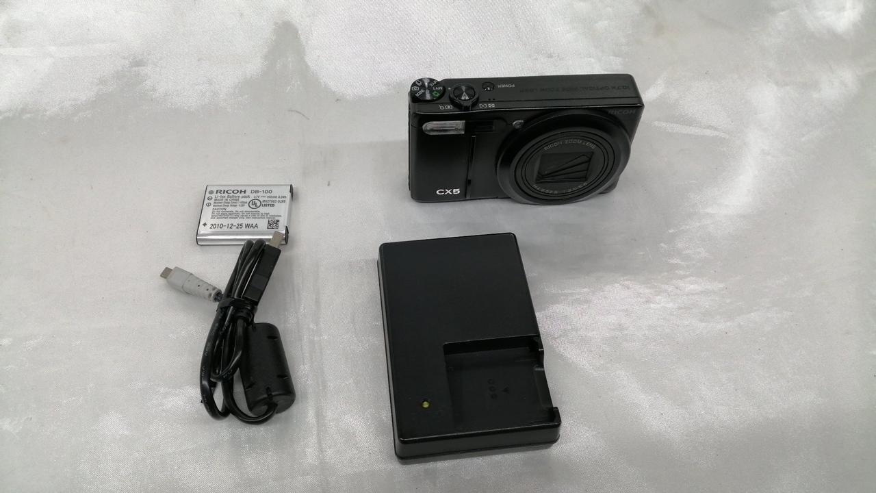 Ricoh Digital Camera Model number: CX5 Used in Japan F/S