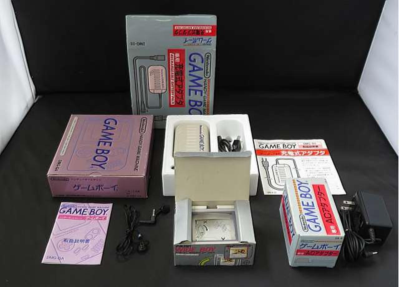 AS-IS NINTENDO Game Boy and attached parts model number: DMG-GA Used in Japan