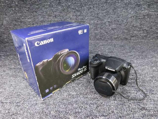 Canon Digital Camera Model number: POWERSHOT SX420IS Used in Japan F/S