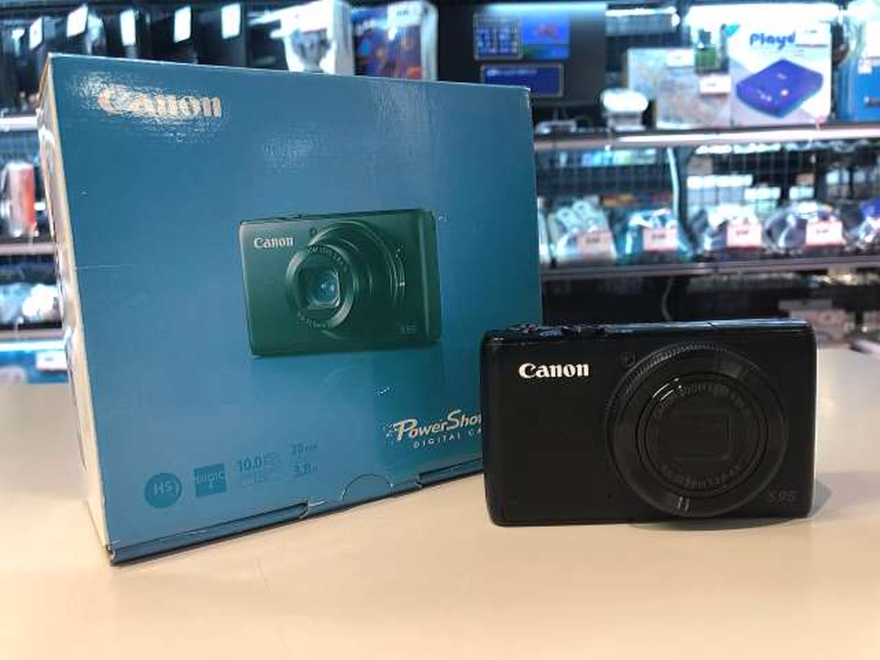 Canon Compact Digital Camera Model number: POWERSHOT S95 Used in Japan