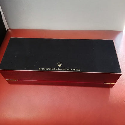 Rare Rolex watch display case containing 6 watches Used in Japan