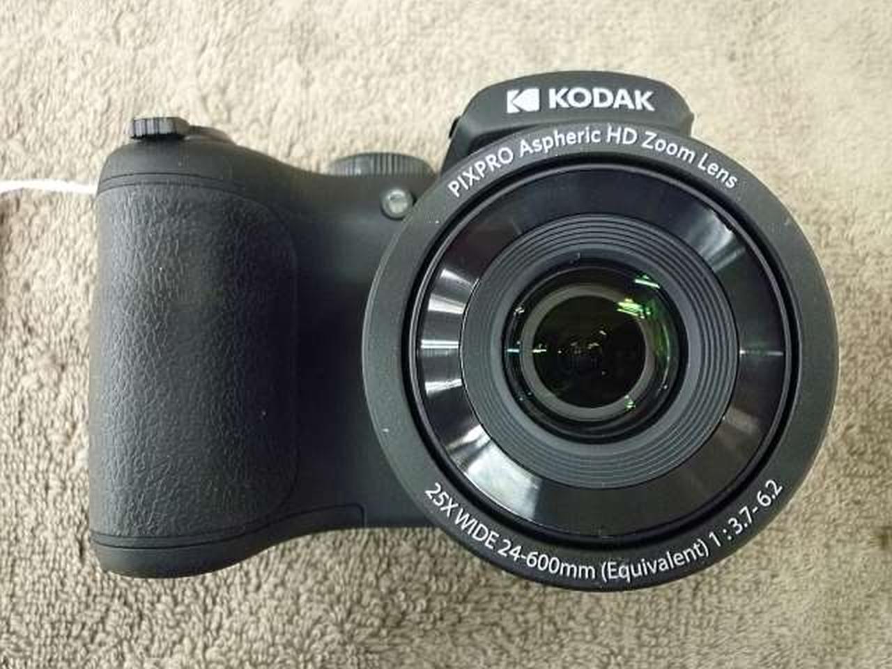 Kodak Compact Digital Camera Model number: AZ255 Used in Japan