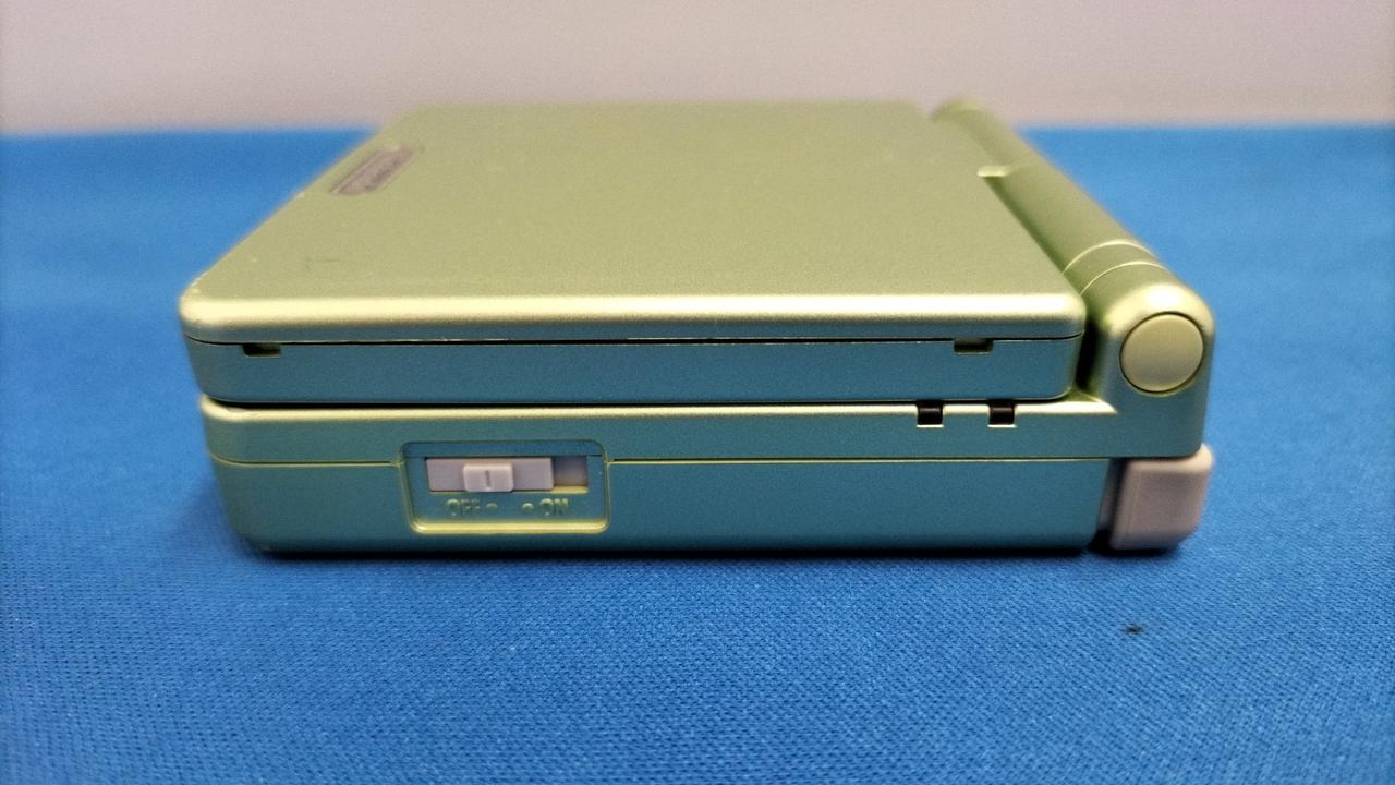 Nintendo Gameboy Advance SP Pearl Green AGS-001 Used in