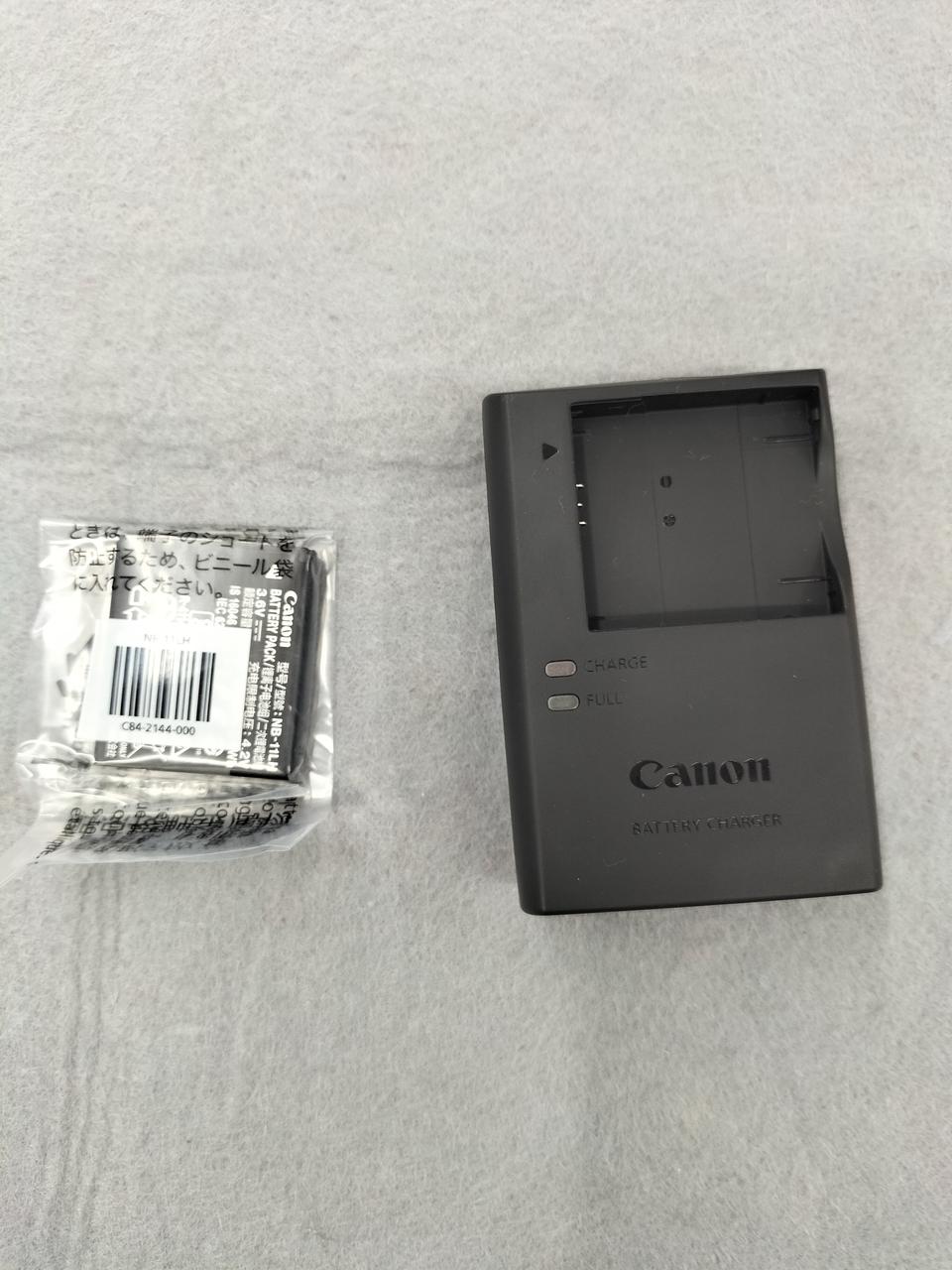 Canon IXY650 digital camera Used in Japan