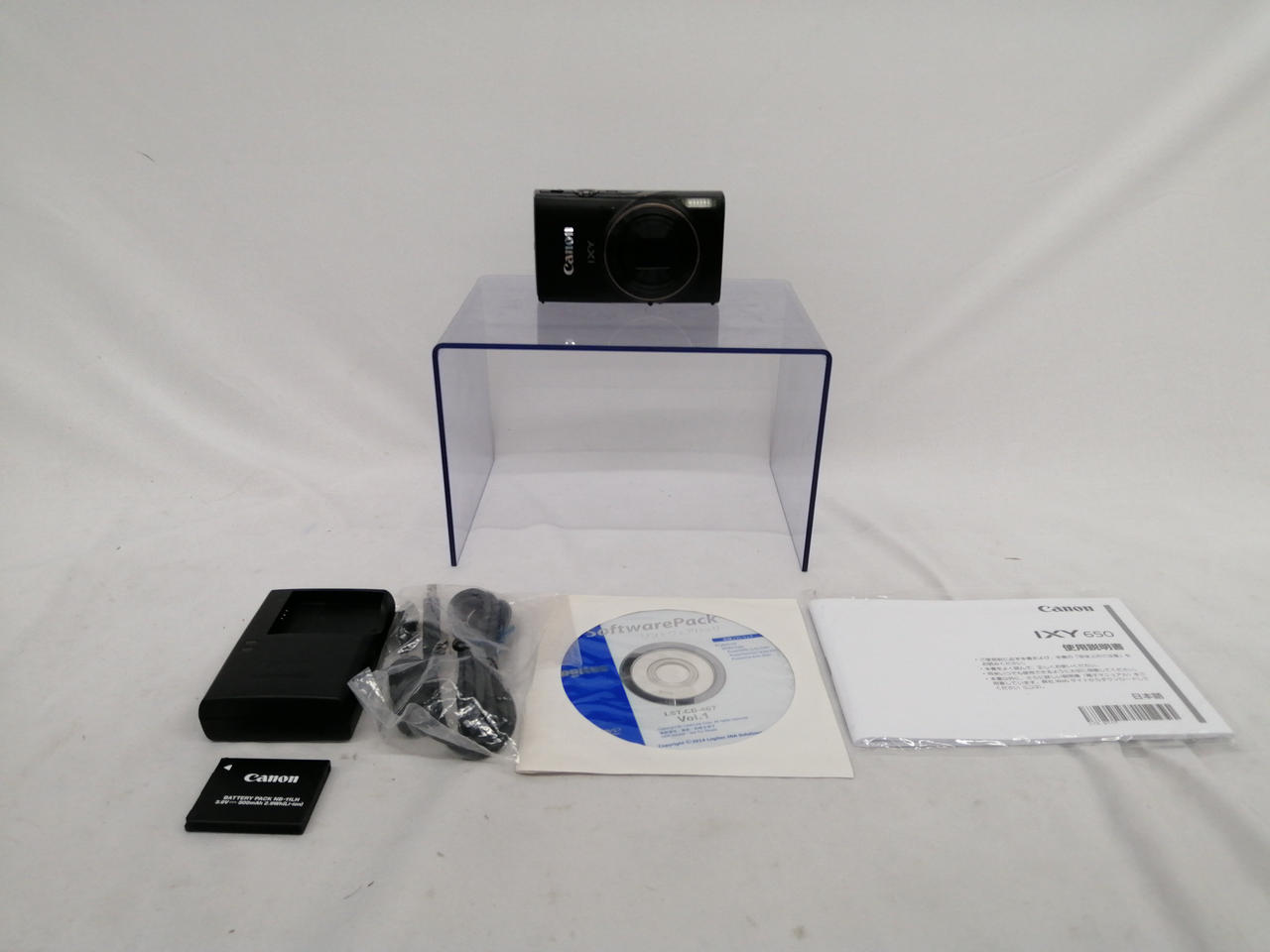 CANON Model number: IXY650 Compact Digital Camera Used in Japan