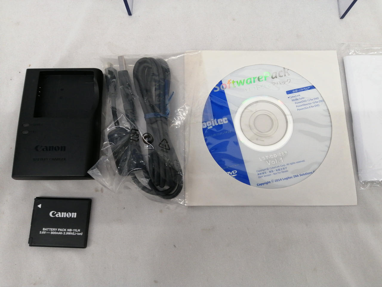 CANON Model number: IXY650 Compact Digital Camera Used in Japan