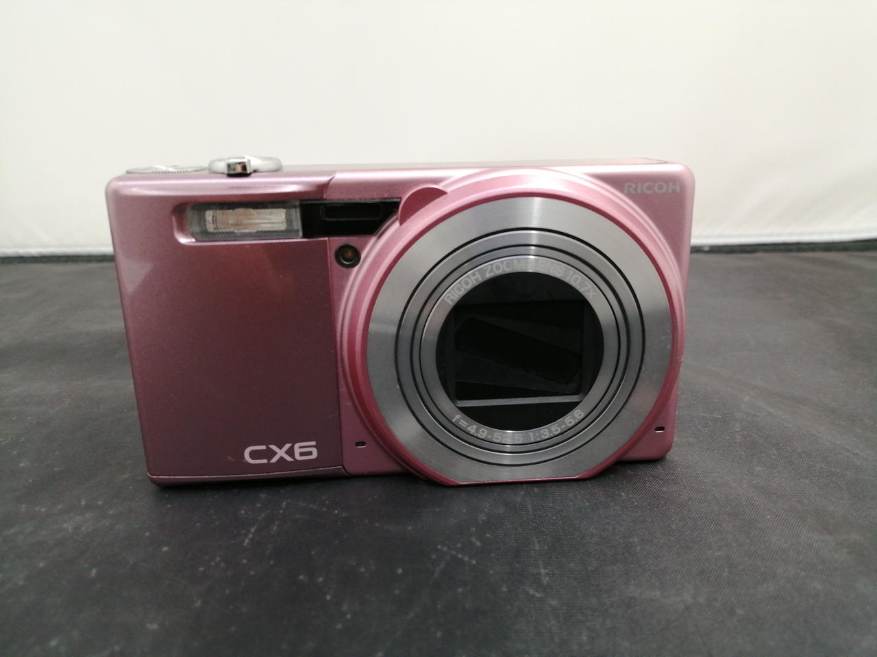 RICOH Digital Camera Model number: CX6 Used in Japan