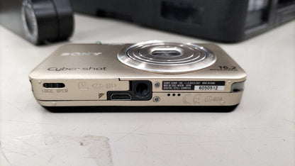 SONY Digital Camera Model number: DSC-WX30 Used in Japan