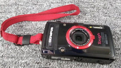 OLYMPUS Digital Camera Model number: TG-2 Used in Japan
