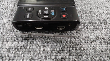 Canon Compact Digital Camera Model number: IXY650 Used in Japan