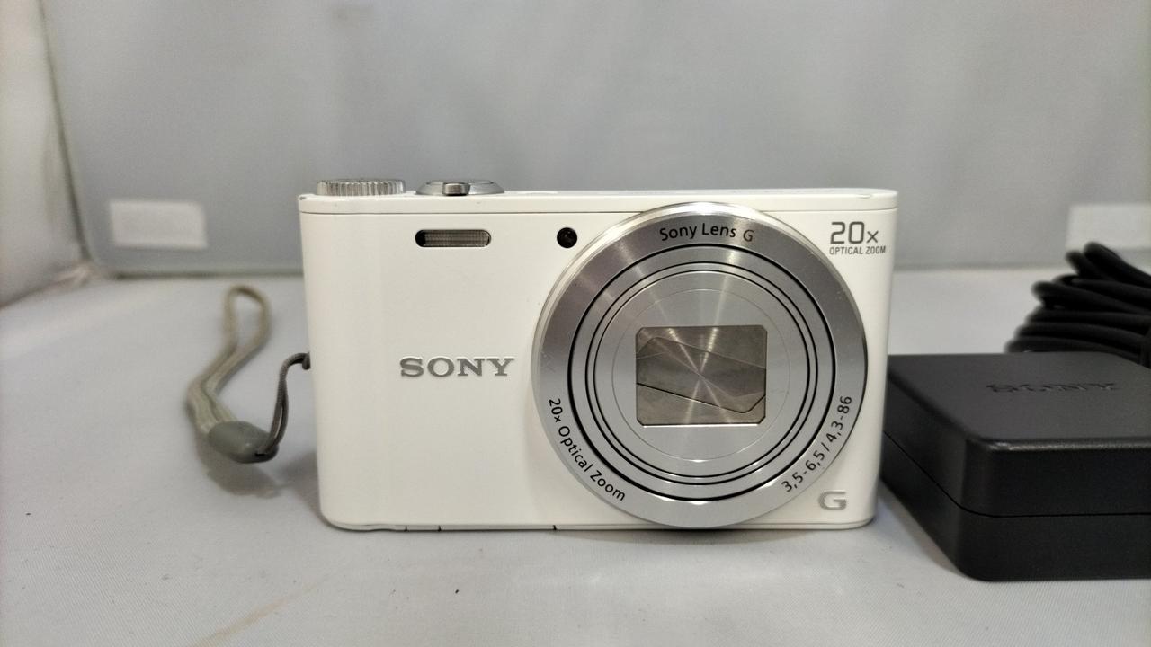Sony Compact Digital Camera Model number: DSC-WX300 Used in Japan