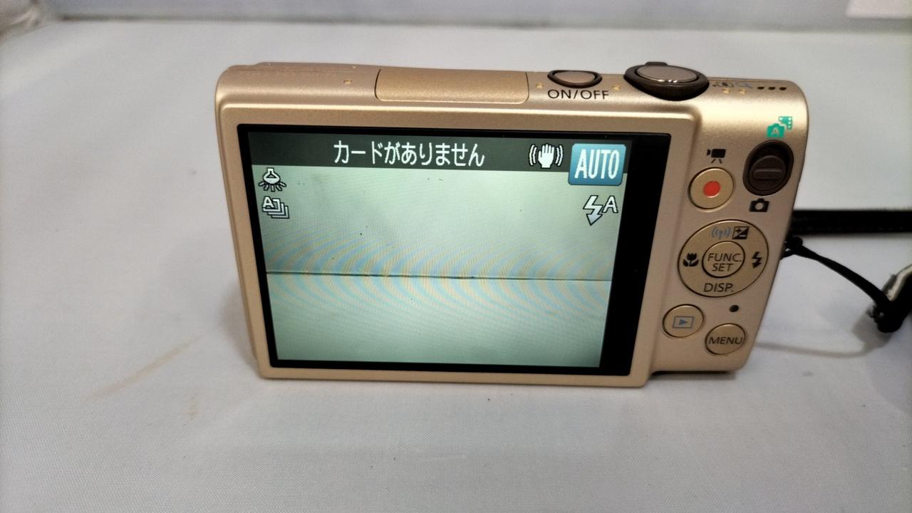 Canon Compact Digital Camera Model number: IXY 610F Used in Japan