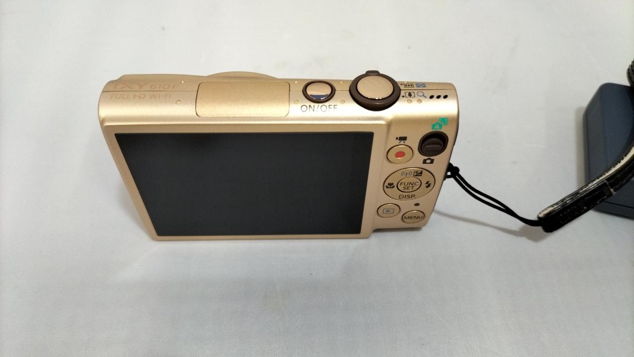 Canon Compact Digital Camera Model number: IXY 610F Used in Japan