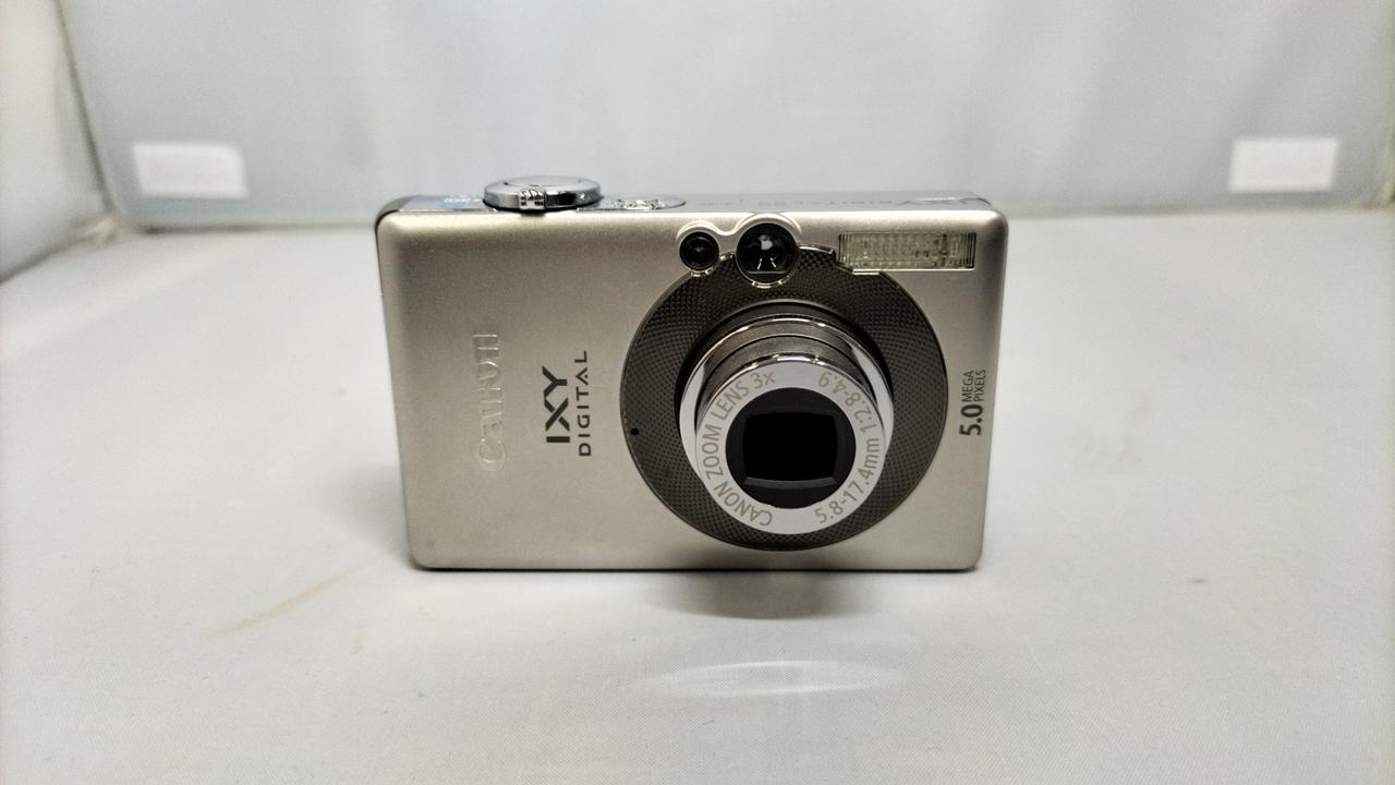 Canon IXY 55 digital camera Used in Japan