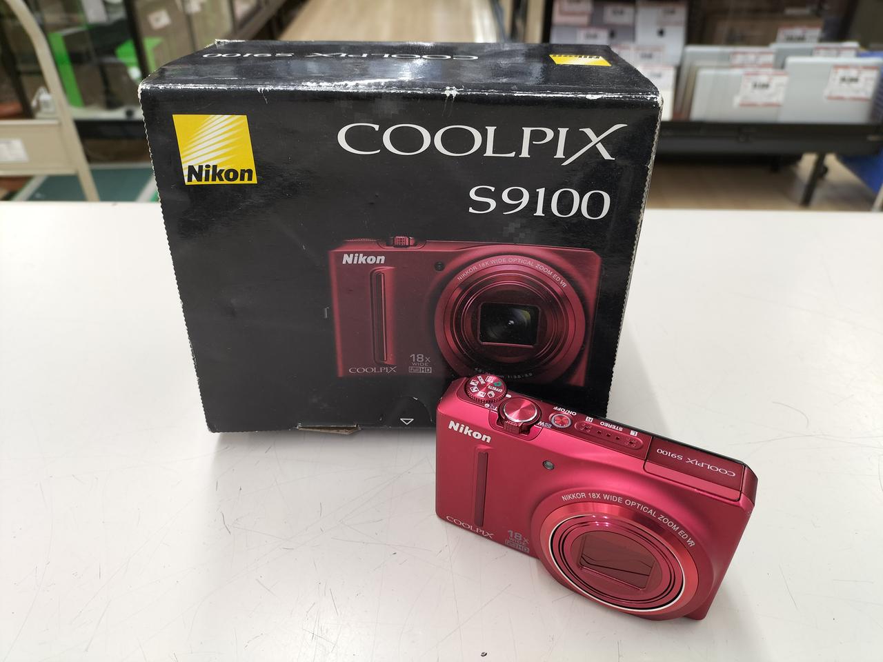 Nikon Compact Digital Camera Model number: COOLPIX S9100 Used in Japan
