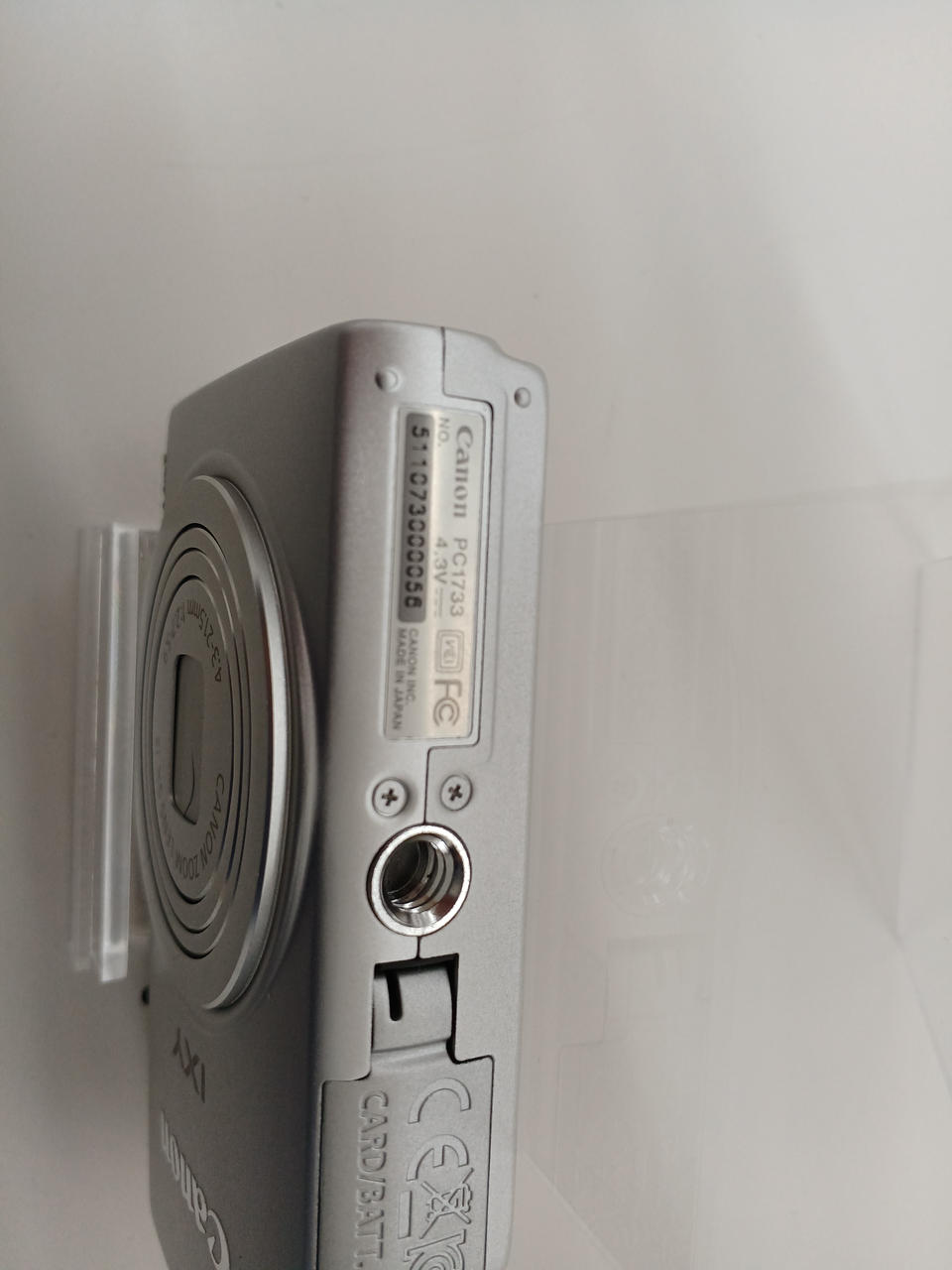 Canon Digital camera Model number: IXY 220F Used in Japan – The