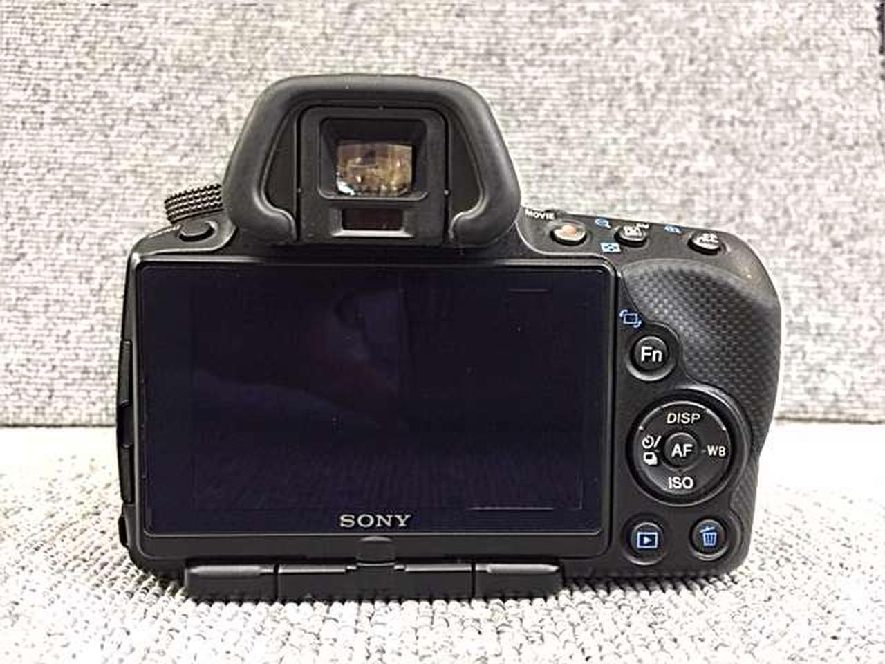 Sony Model Number：SLT-A55V/SAL35F18 Digital camera Used in Japan