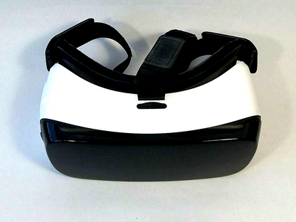 Samsung SM-R322NZWAXAR Gear VR Headset - Frost White Used in Japan