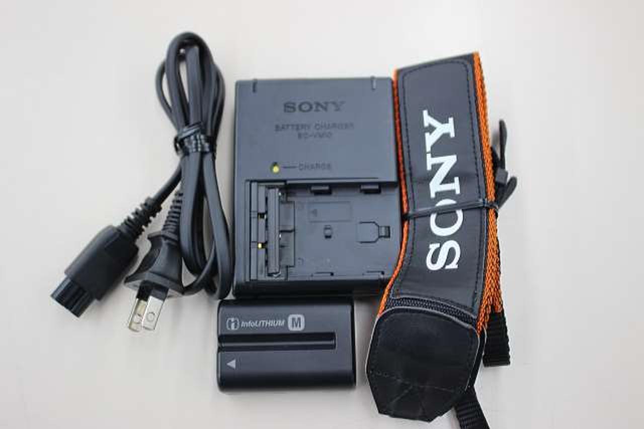 Sony Model Number：DSLR-A300 Digital camera Used in Japan