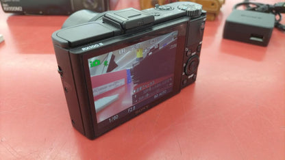 Sony Compact Digital Camera Model number: DSC-RX100M2 Used in Japan