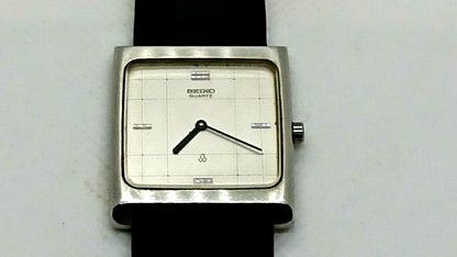 Vintage Seiko Chario Men's Quartz Wrist Watch Used in Japan