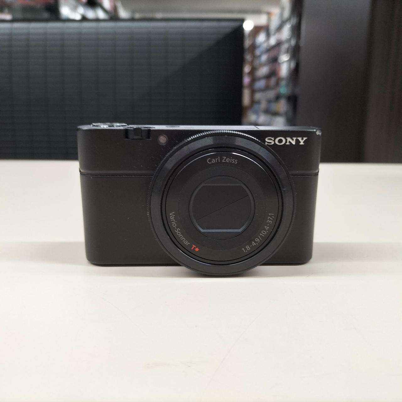 Sony Model Number：DSC-RX100 Digital camera Used in Japan