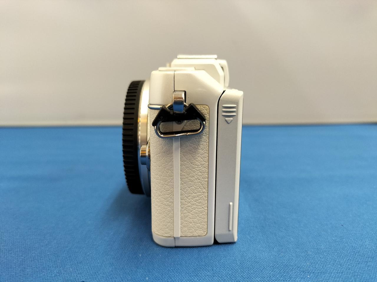 OLYMPUS Model number：E-PL7 Digital Camera Used in Japan