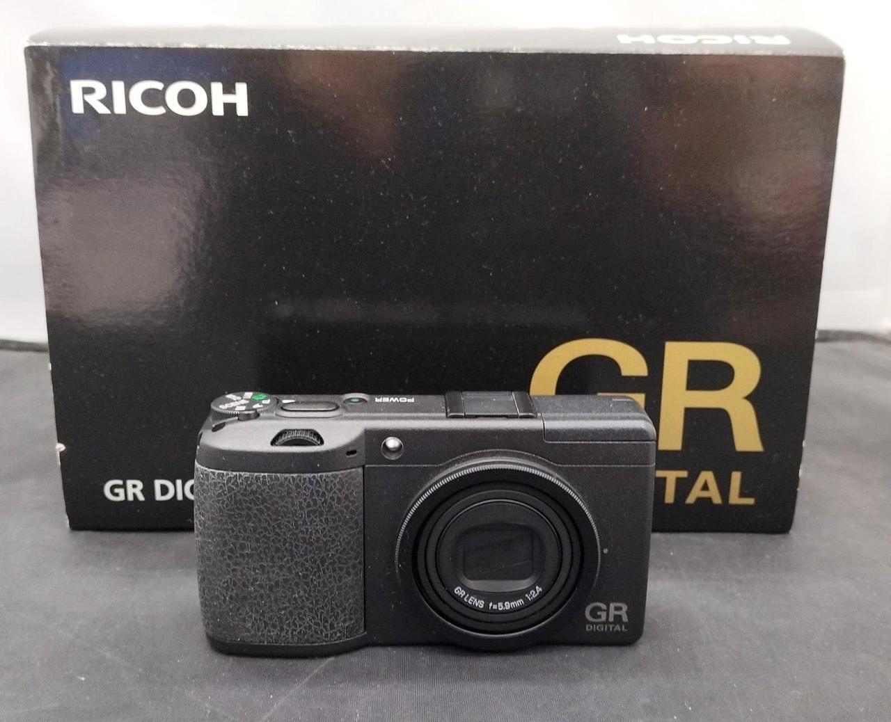 RICOH Digital Camera Number: GR DIGITAL II w/box Used in Japan 