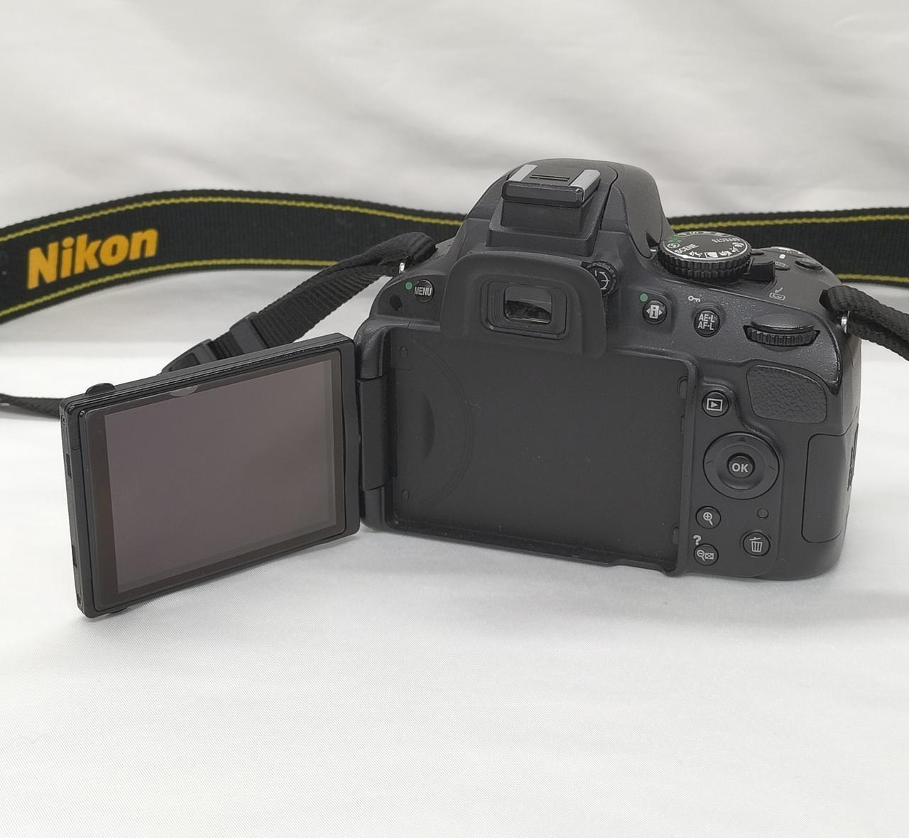 Nikon Model number: D5100 Digital Camera Used in Japan