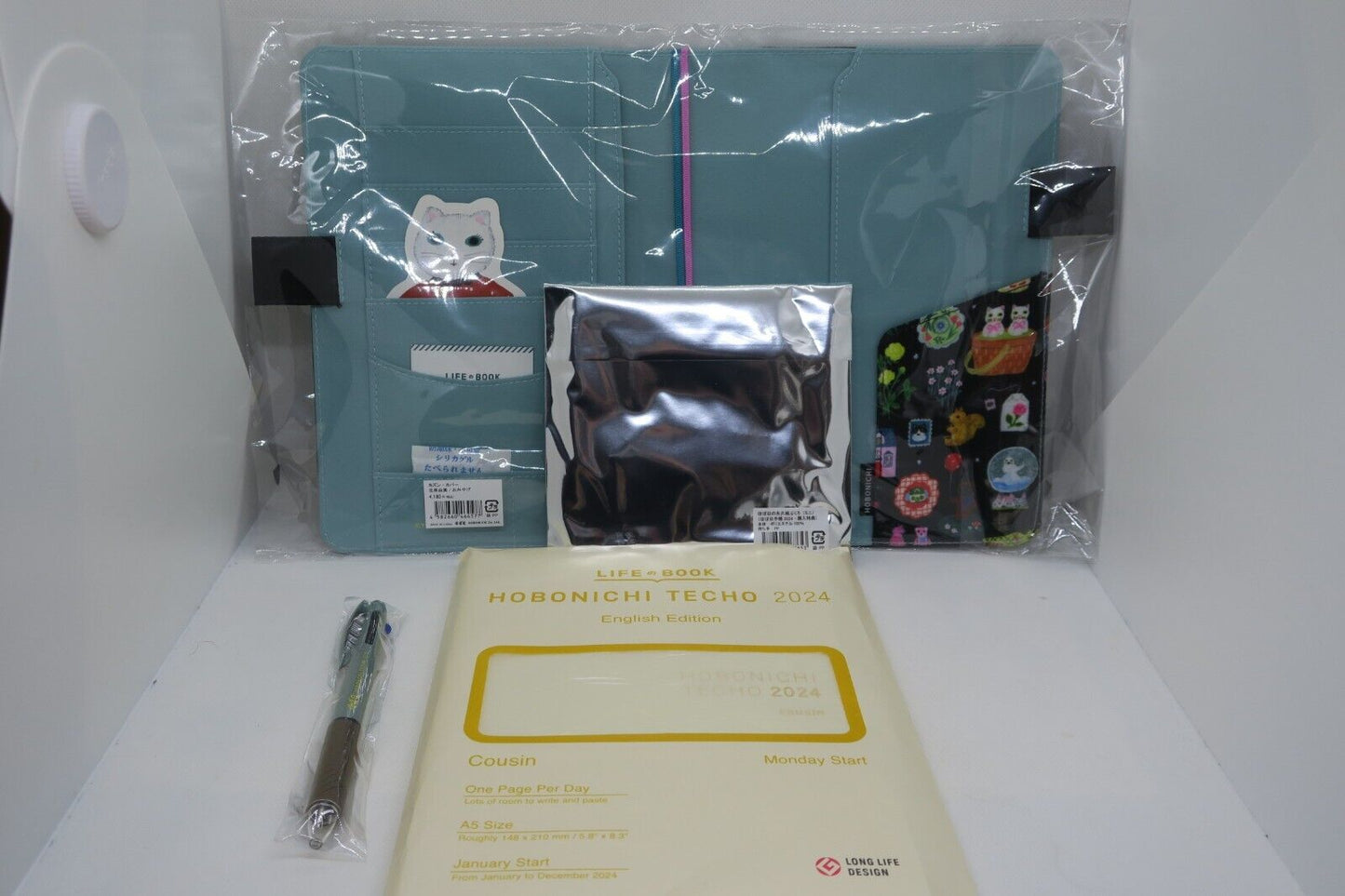 2024 Hobonichi Techo Yumi Kitagishi Little Gift A5 Omiyage English w/Novelty New