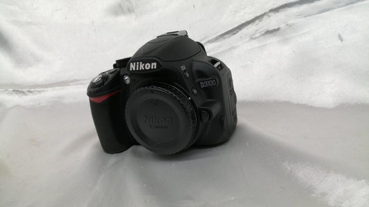 Nikon Model number: D3100 Double Zoom Kit Digital Camera Used in Japan