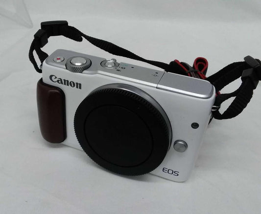 Canon Digital Camera EOS M10 Used in Japan