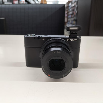 Sony Model Number：DSC-RX100 Digital camera Used in Japan