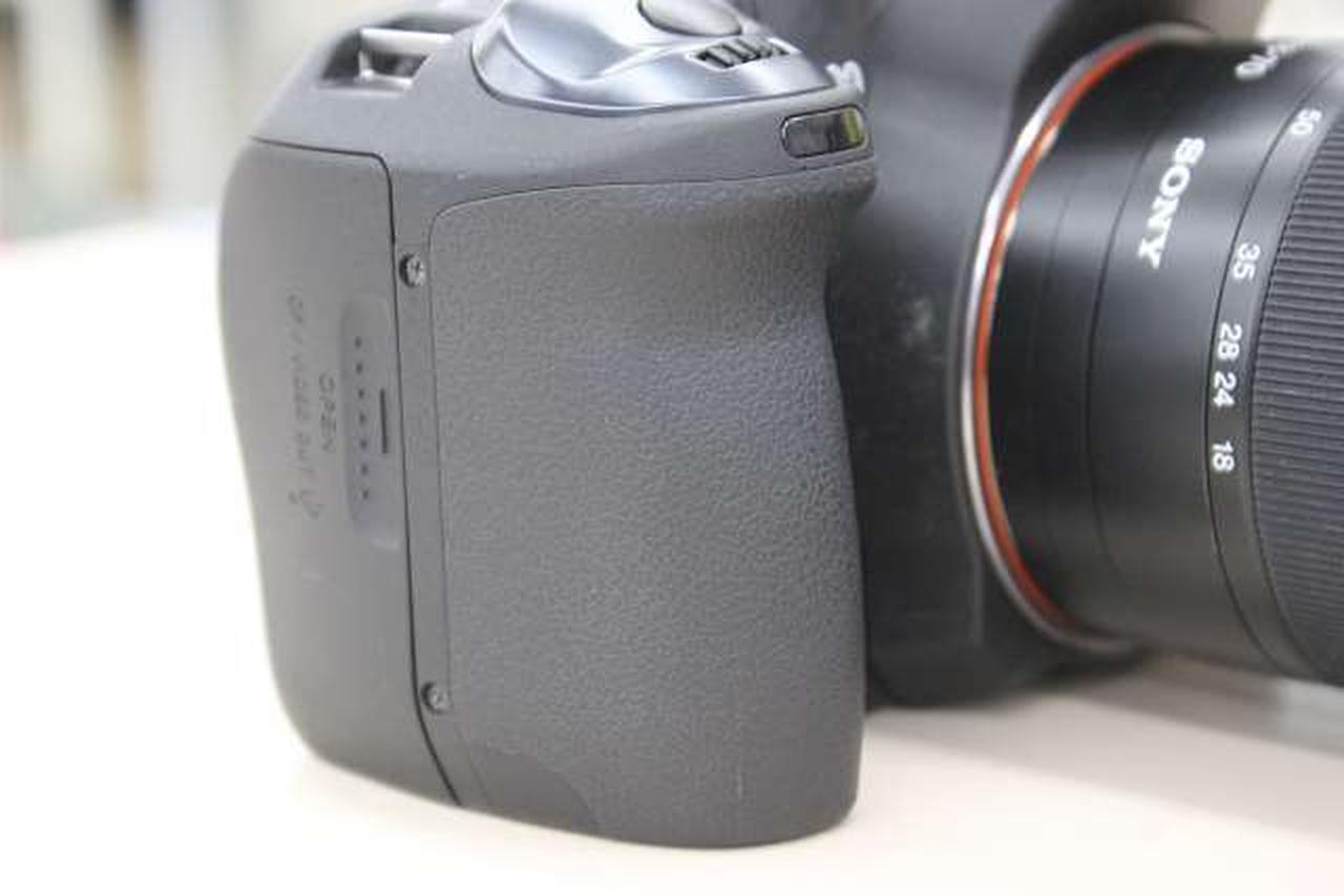 Sony Model Number：DSLR-A300 Digital camera Used in Japan