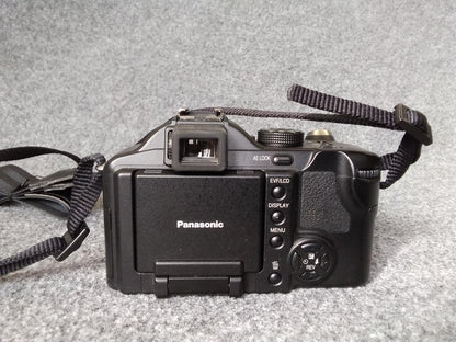 PANASONIC Model Number: DMC-FZ30 Compact Digital Camera Used in Japan