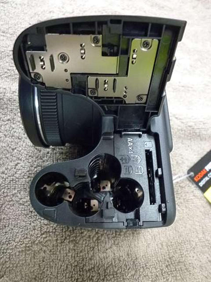 Kodak Compact Digital Camera Model number: AZ255 Used in Japan