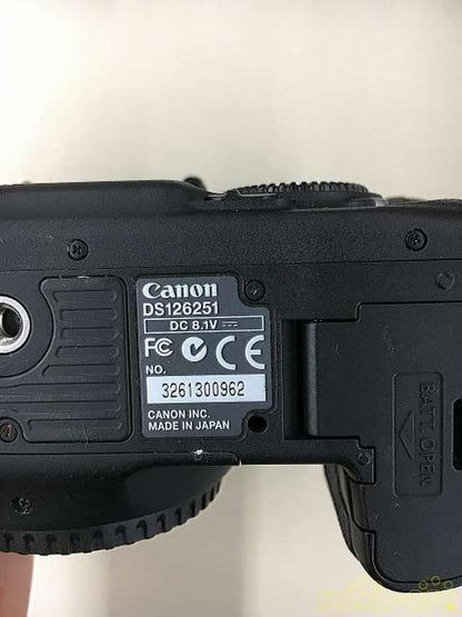 CANON Model Number: EOS7D Compact Digital Camera Used in Japan