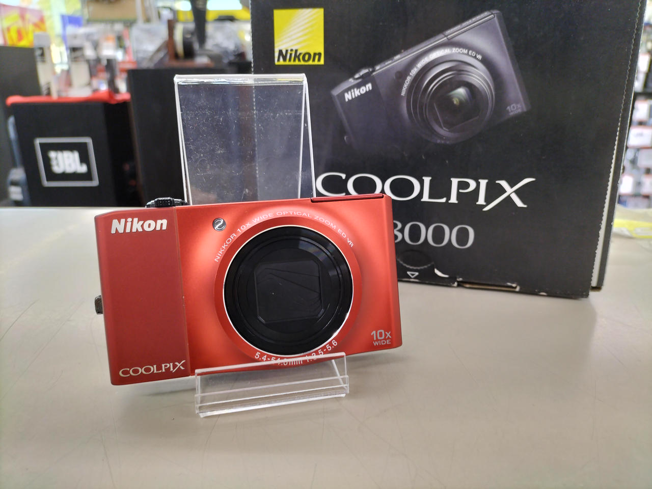 NIKON Digital Camera Model number: COOLPIX S8000 Used in Japan